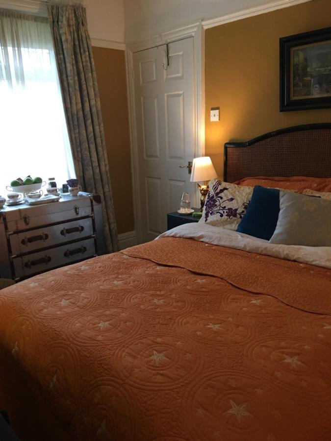 Wynberg House Bed & Breakfast Суонси Экстерьер фото