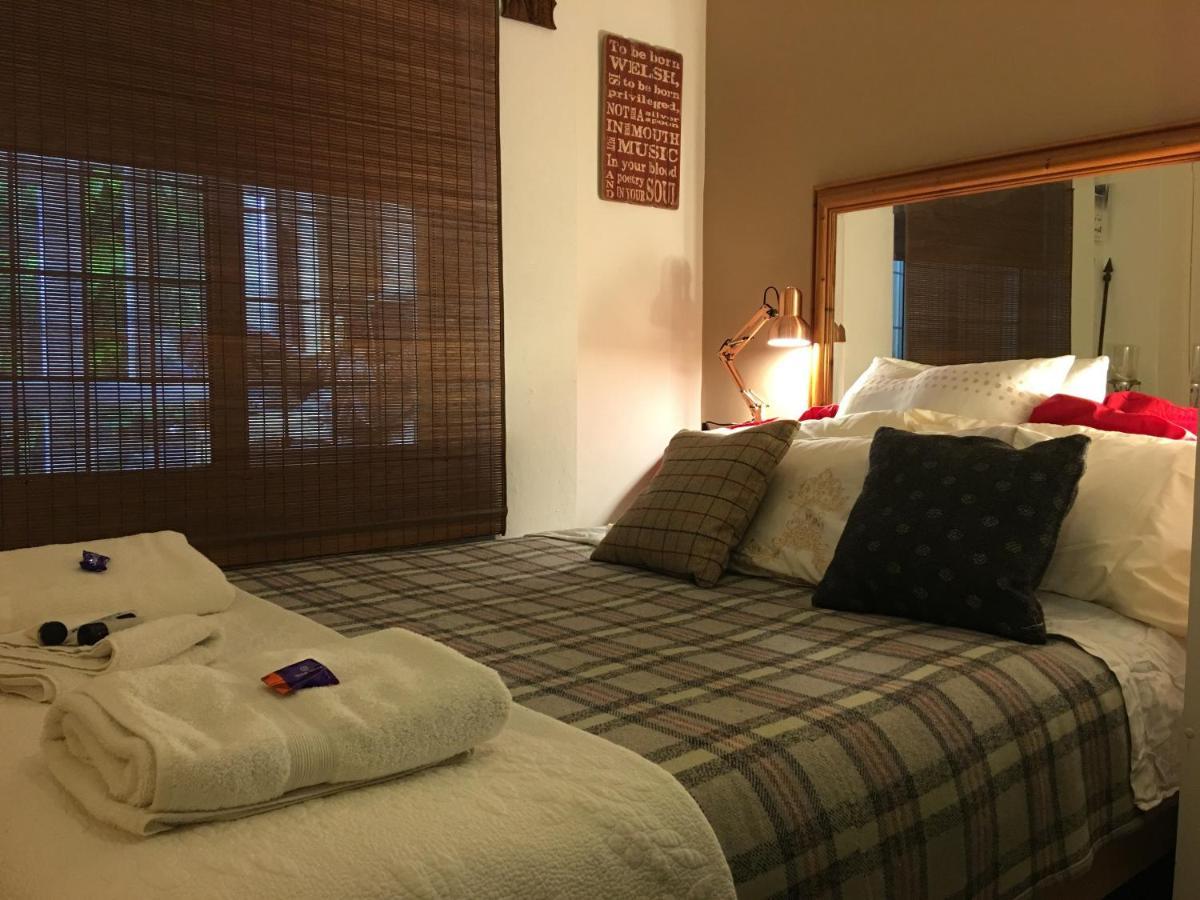 Wynberg House Bed & Breakfast Суонси Экстерьер фото